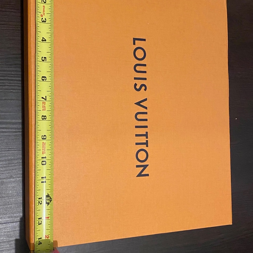 Lv box